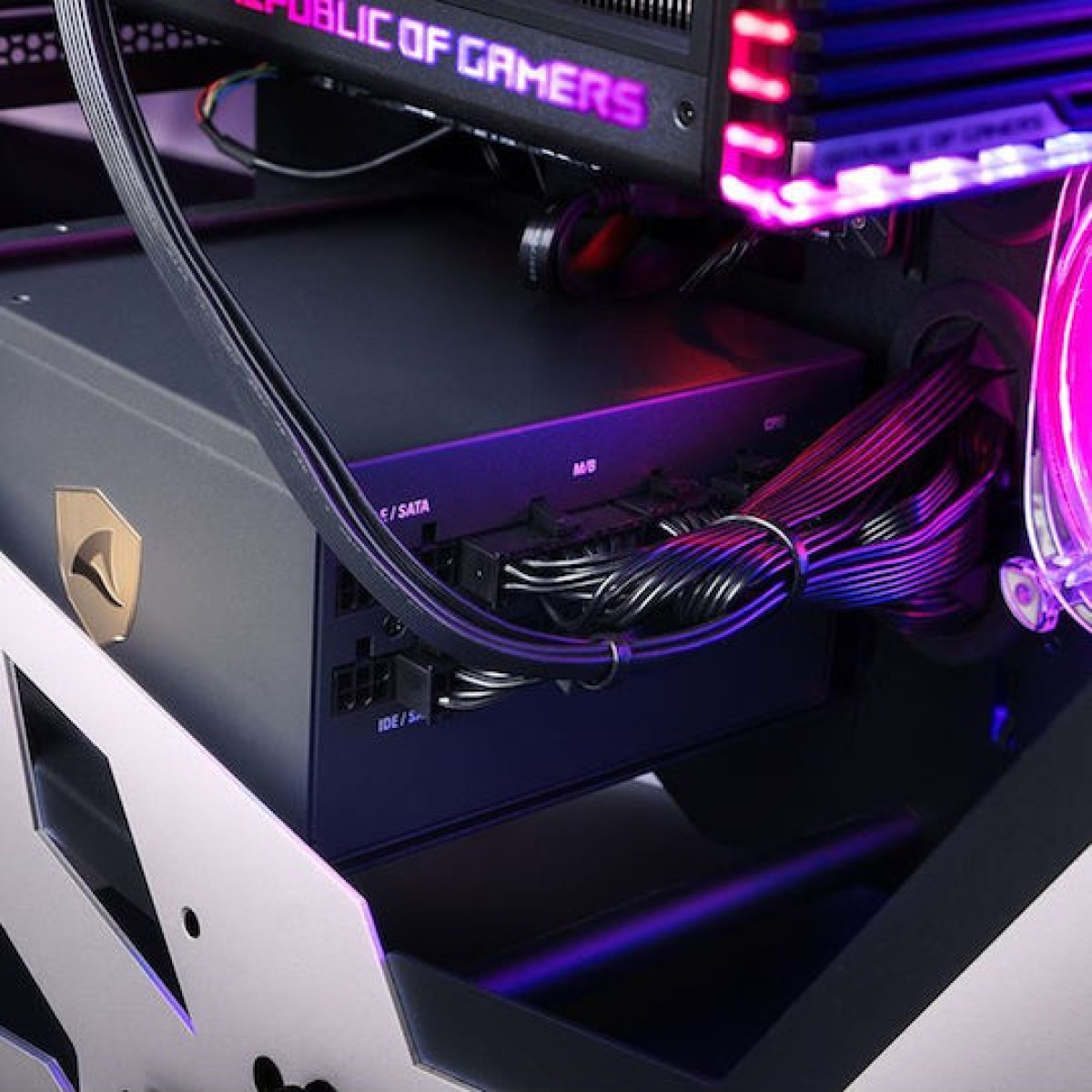 Sharkoon Rebel P30 1300W Μαύρο Τροφοδοτικό Υπολογιστή Full Modular 80 Plus Gold