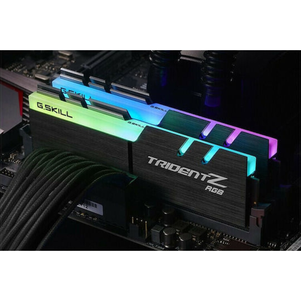 G.Skill Trident Z RGB DDR4 32GB RAM με 2x16GB Modules και Ταχύτητα 3200 για Desktop