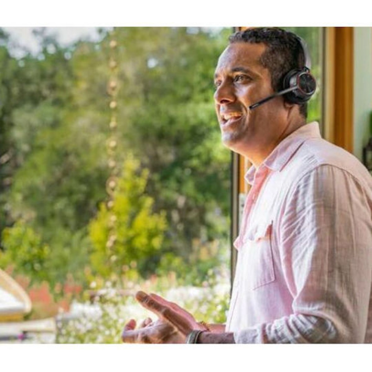 Poly VOIP Headset (77Z31AA)