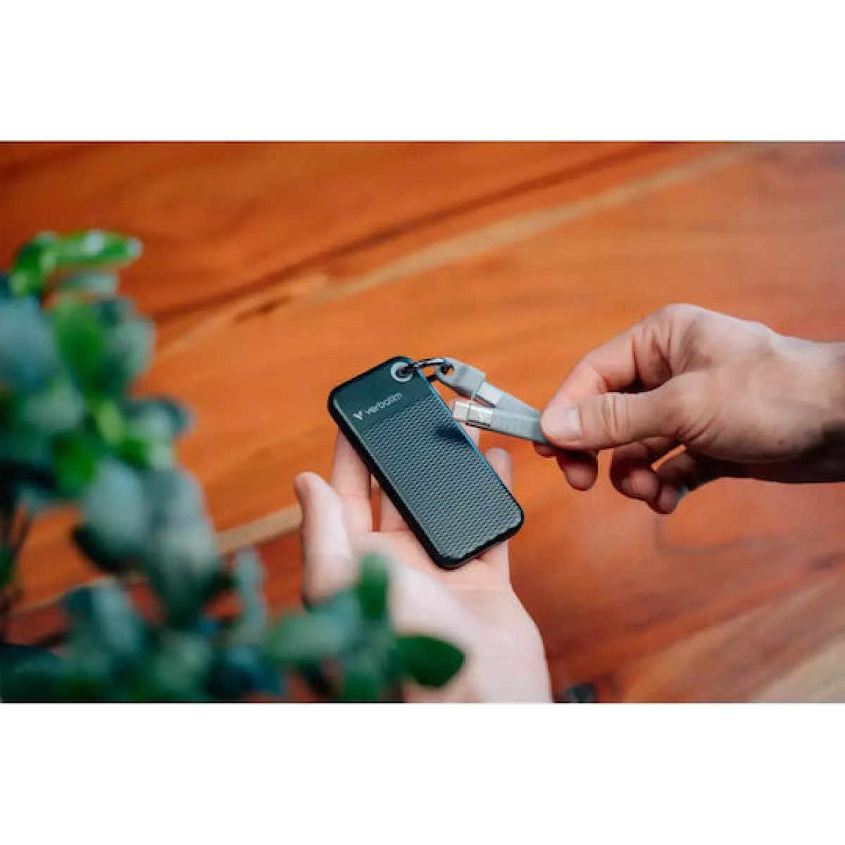 Verbatim Pocket USB 3.2 / USB-C Εξωτερικός SSD 1TB M.2 Black/Grey