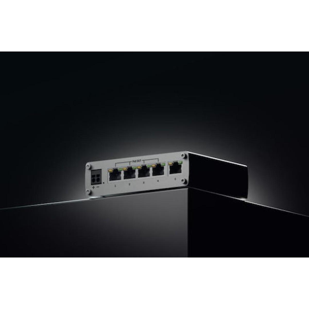 Teltonika TSW101 Unmanaged L2 PoE+ Switch με 5 Θύρες Gigabit (1Gbps) Ethernet